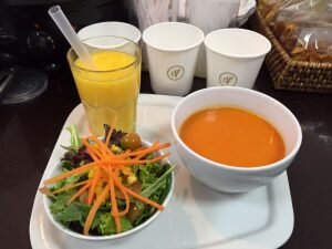 Prato Distrito Fresco restaurante colombiano distrito fresco salada sopa