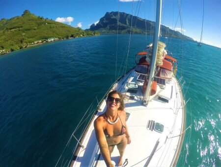 Já pensou em se hospedar em um veleiro? Então veja como foi velejar na Polinésia!