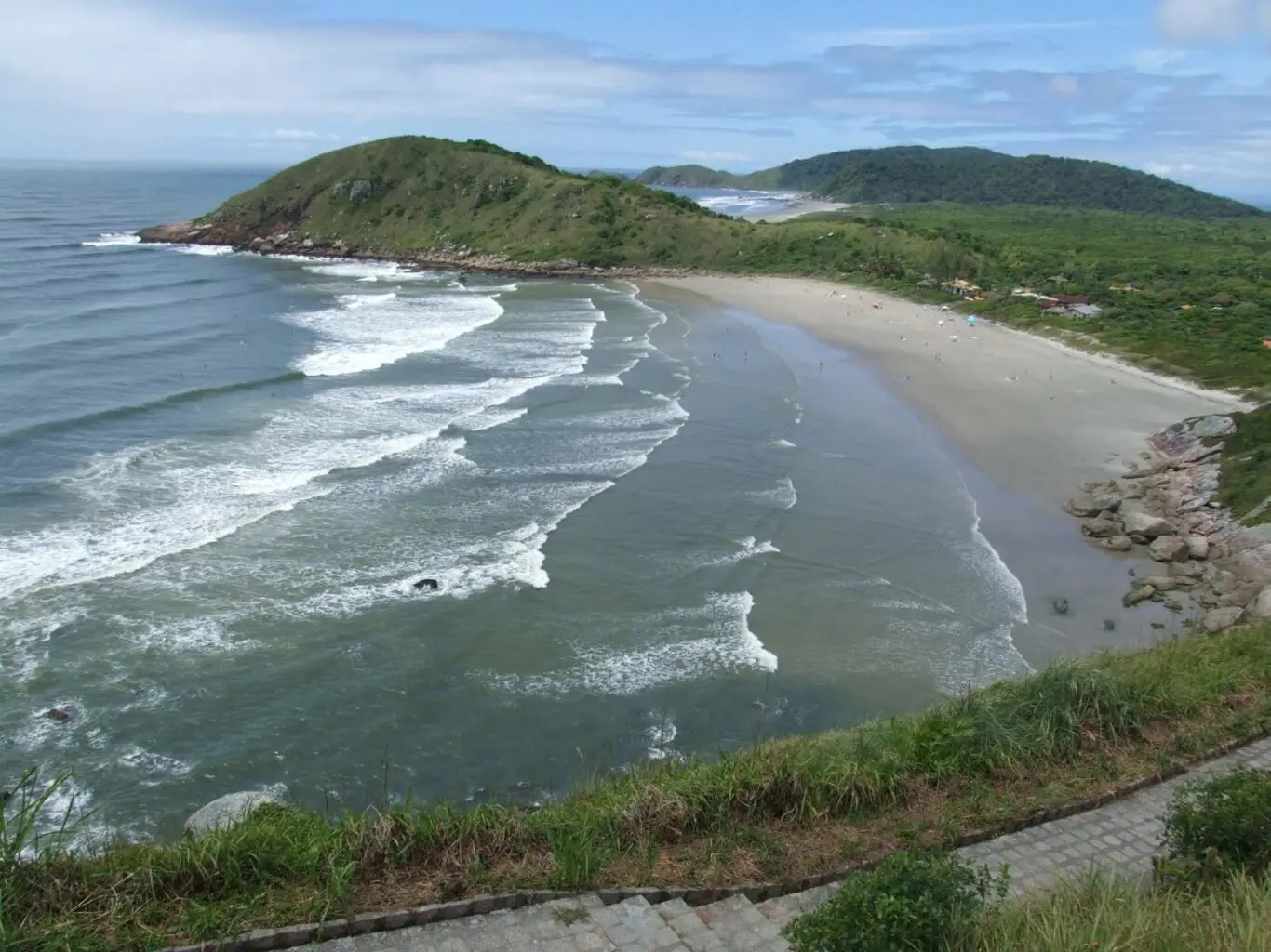 onde se hospedar na ilha do mel praia