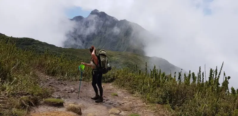 trekking pico paraná