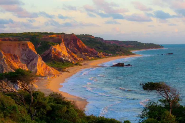 Praias em João Pessoa: o guia das 10 praias mais imperdíveis!