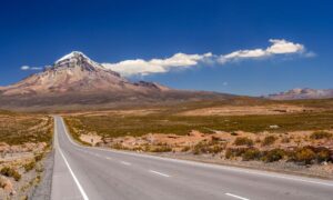Conheça o Vulcão Sajama, a montanha mais alta da Bolívia