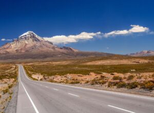 Conheça o Vulcão Sajama, a montanha mais alta da Bolívia