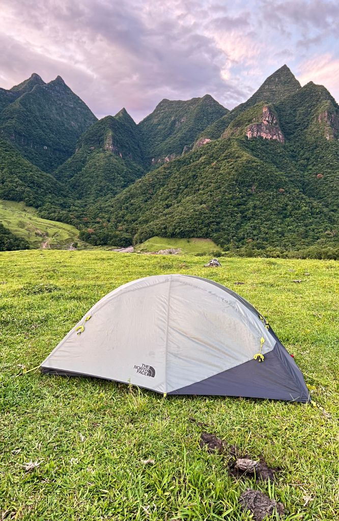 o que levar para trilha longa