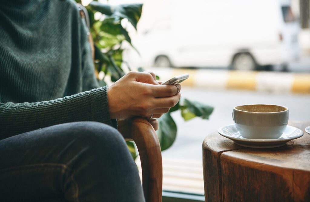 holafly ou easysim4u